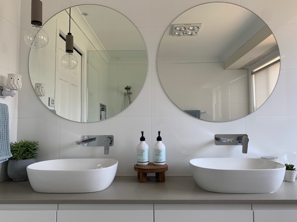 Frameless Round Mirror Showerama, Round Mirror Bathroom